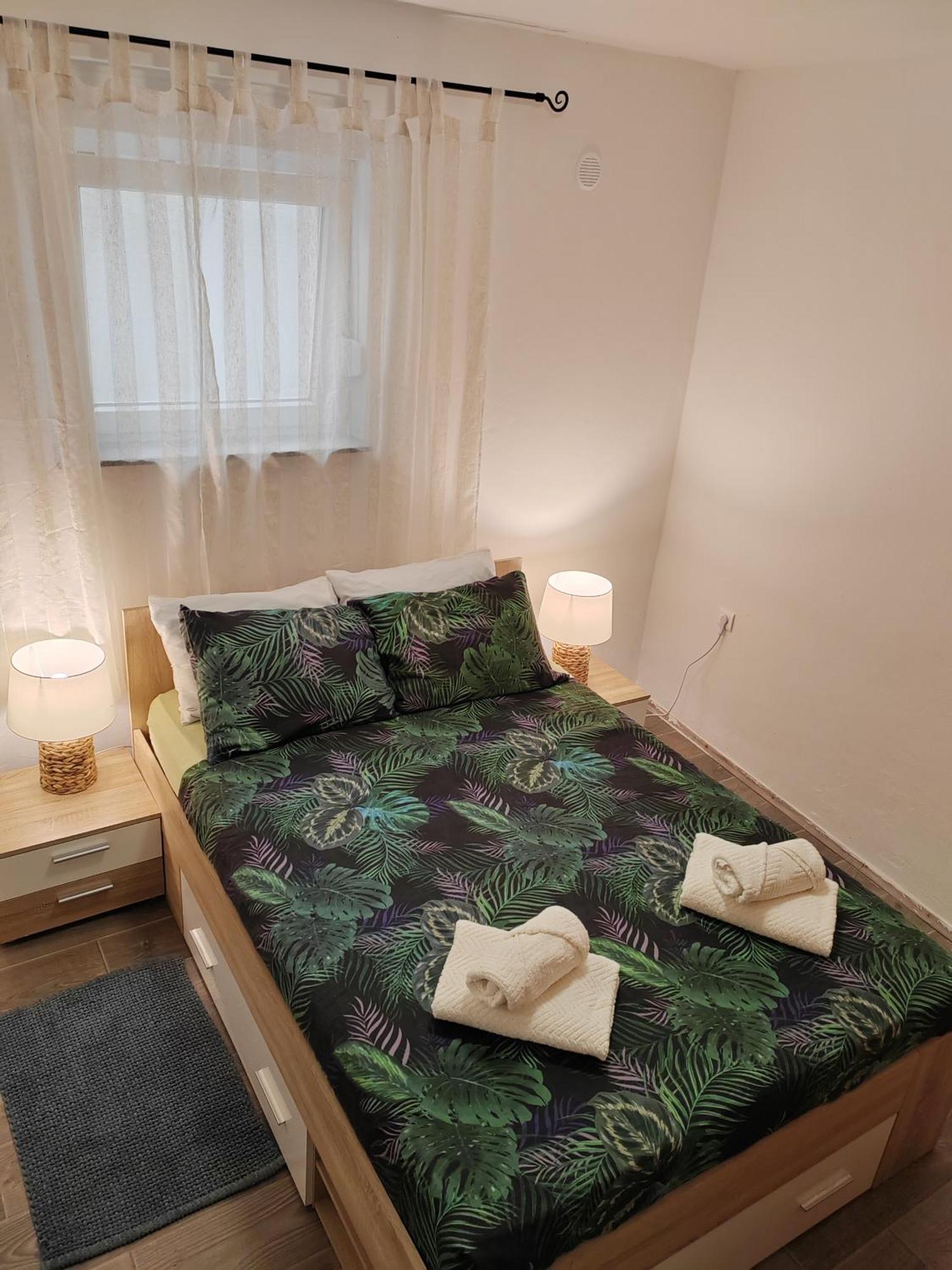And Pool Luminous Apartment Pula